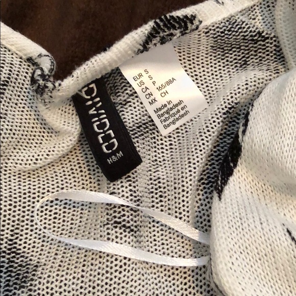 Knit cover up - Picture 2 of 3